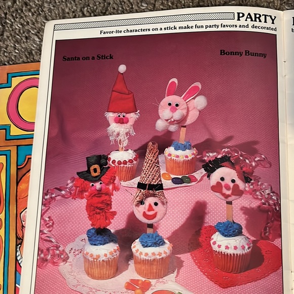 2 VINTAGE Kid Craft Magazines - Picture 10 of 11